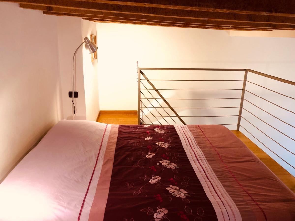 Casa Vacanze Roby ミラノ エクステリア 写真